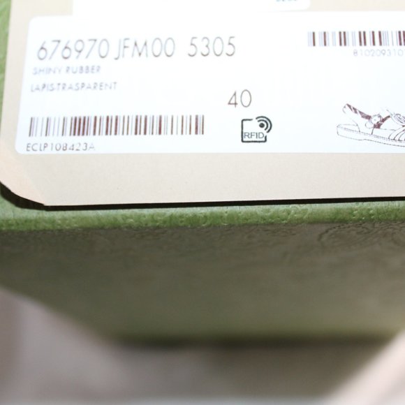 Gucci Translucent Purple Sandals - Picture 2 of 10